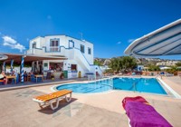 Mayflower & Peros, Shared pool (1)