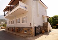 Kleopatra Hotel Apartments, Front