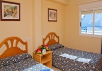 Avenida Apartamentos, Twin room