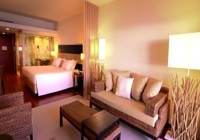 Crowne Plaza Bedroom