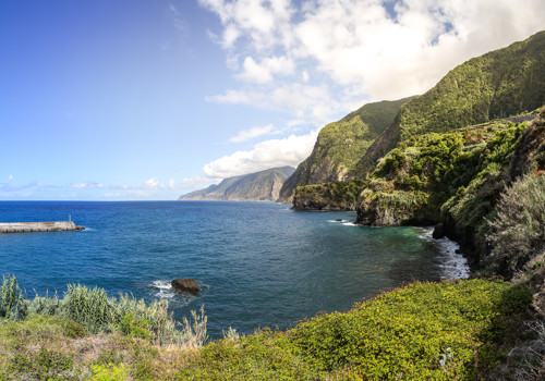 shutterstock_207421057_Bay of Seixal_Madeira_PORTUGAL.jpg (1)