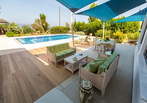 Sheltered Seating at Villa Med Coast Deluxe