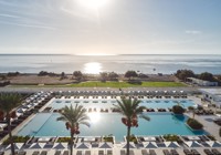 Breachfront view at Gennadi Grand