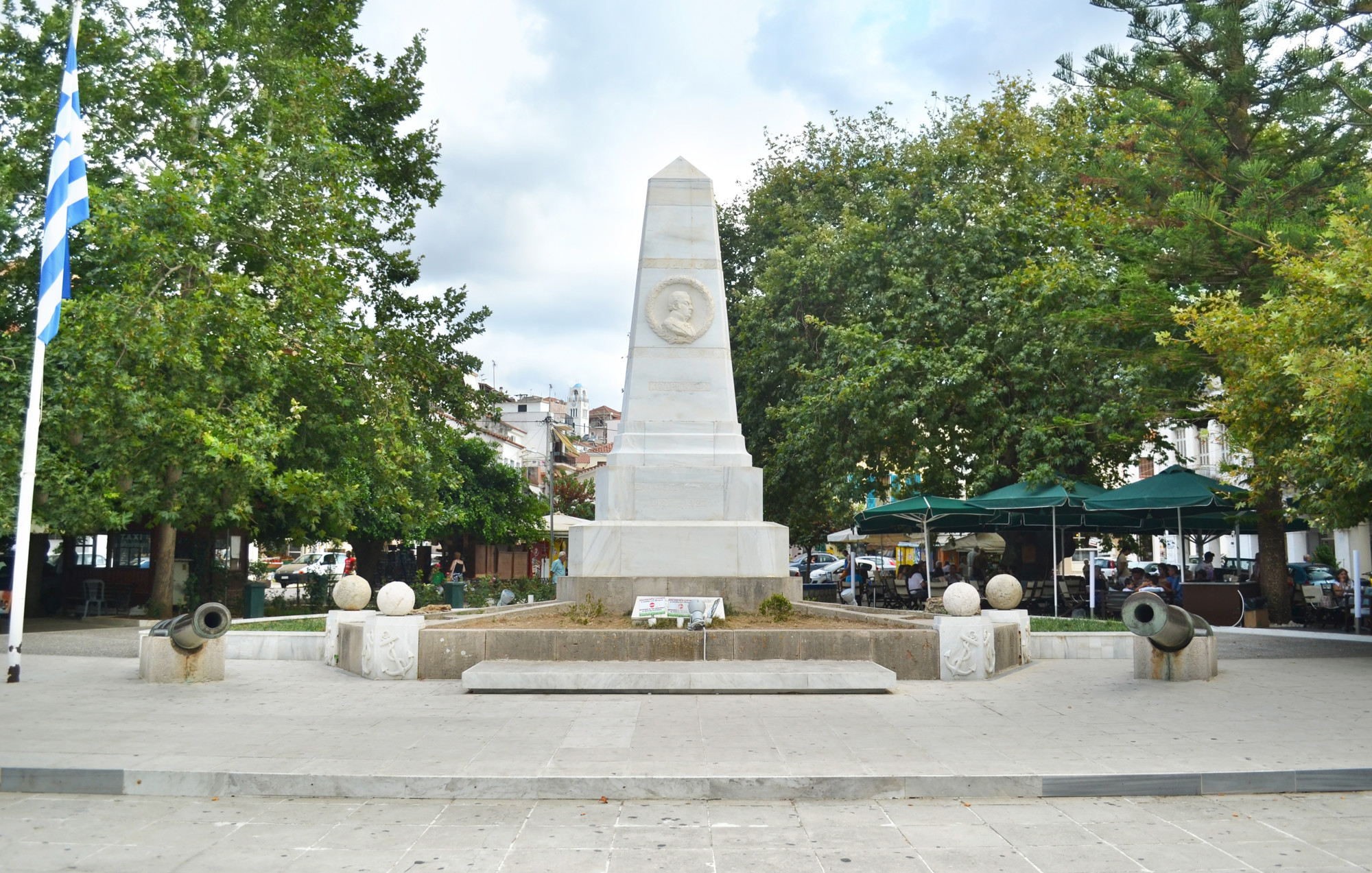 Three Admirals Square Pylos