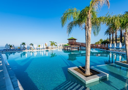 Vikingen Infinity Resort And Spa Pool3