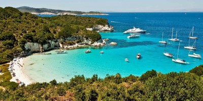 Paxos Resorts