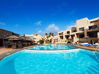 Pool at Blue Sea Costa Teguise