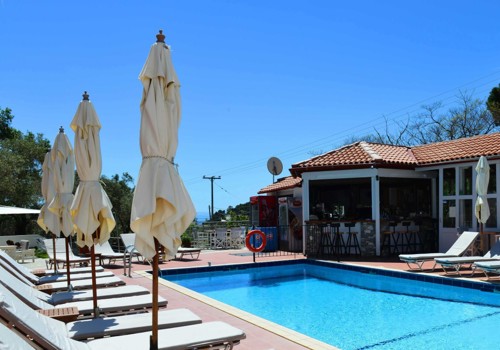 Pool area at the Filokalia Apartments in Skiathos (1)
