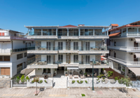 Outside view of Ouzas Hotel in Halkidiki