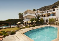 Iraklis Apartments, Main