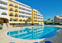 Swimming pool at Paladim And Alagoamar Hotels