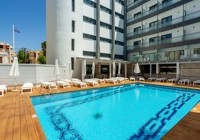 Outdoor Pool At Rhodes Horizon City